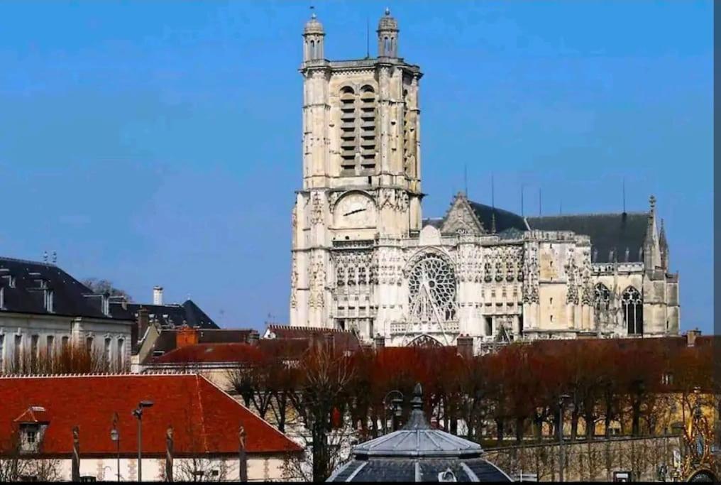 "Les Nuits De 3" Centre-Ville, Parking Gratuit Troyes Exterior foto